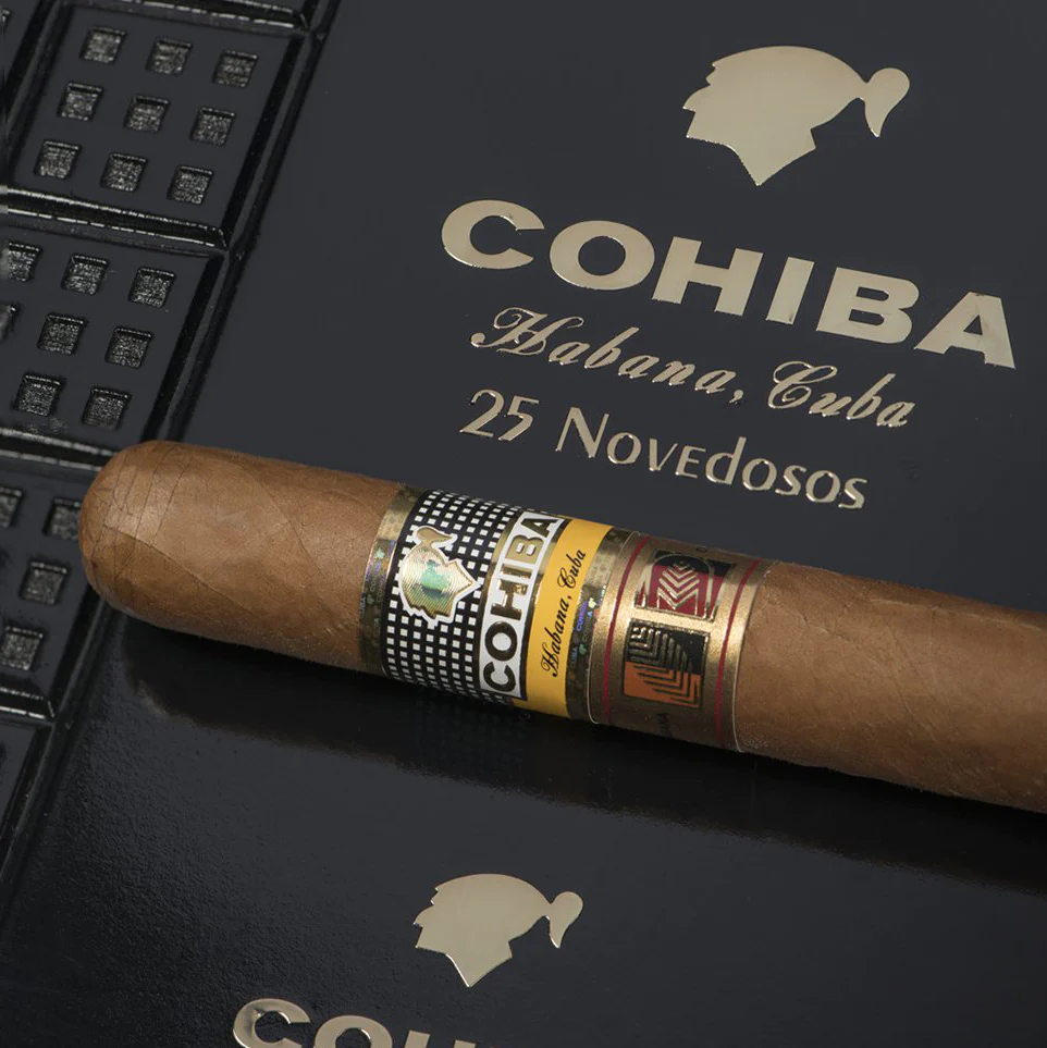 COHIBA NOVEDOSOS LCDH n-25 Close up